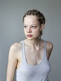 Poze Emma Bading - Actor - Poza 4 din 10 - CineMagia.ro