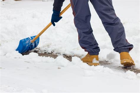 Tips For How To Safely Shovel Snow Access To Health