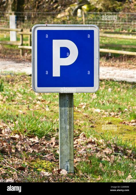 Car Parking Signpost Hi Res Stock Photography And Images Alamy