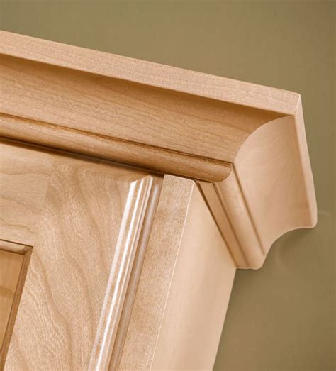 Large Cove Molding In Natural Maple Kraftmaid