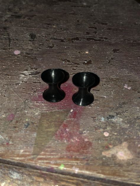 How To Get Small Silicone Tunnels In I Got A Pair Of 8g Tunnels With