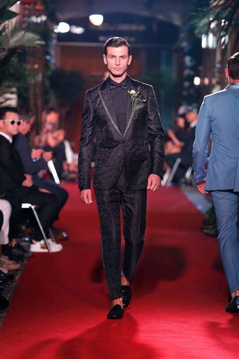 Dolce And Gabbana Italian Tailoring Ss 18 Mens Show Dolce And Gabbana
