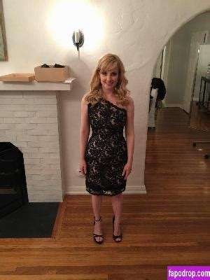 Melissa Rauch Melissarauch Leaks From OnlyFans