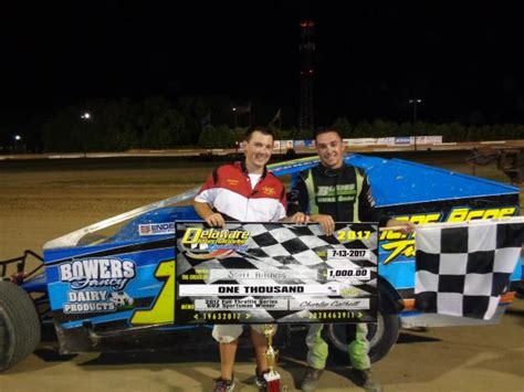 Scott Hitchens Captures Full Throttle Sportsman Win