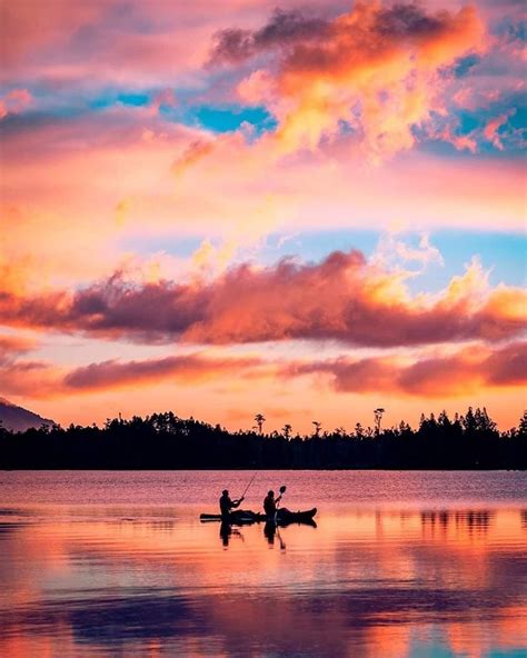 Beautiful Sunset Over Lake Brunner New Zealand 💛 Photo Credit