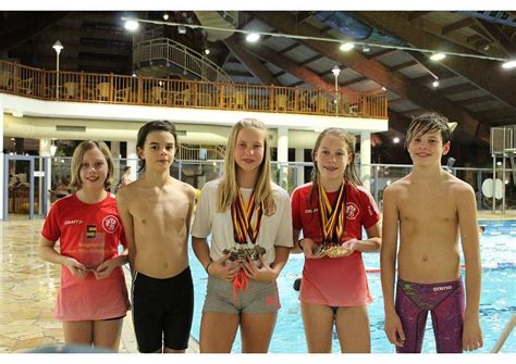 24 Medaillenplätze Für Herfoder Schwimmer Bei Den Owl Kurzbahn