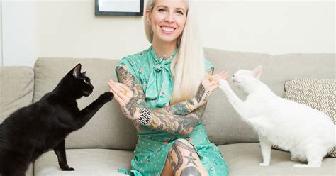 This Photographer Is Breaking The Crazy Cat Lady Stereotype By