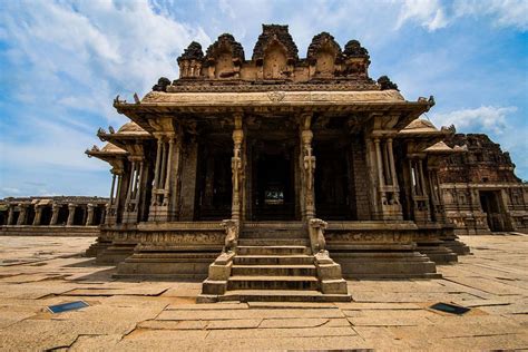 Top 12 Famous Temples To Visit In Karnataka 2024