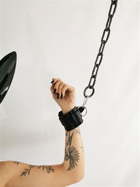 Metal Bdsm Spreader Wooden Bar With Leather Handcuffs And Collar