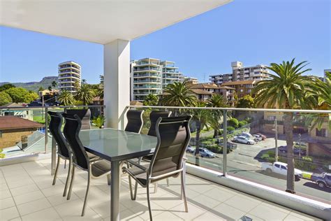 You can enjoy the area's beaches, eateries, shopping and entertainment. Real Estate For Sale - 15/19-21 Gipps Street - Wollongong ...