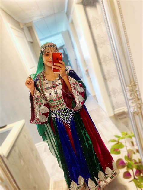 This Is How We Dress Afghan Women Overseas Pose In Colourful Attire Reuters