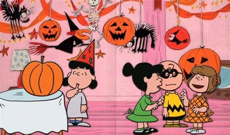 Charlie Brown Halloween Wallpapers Wallpapers Com