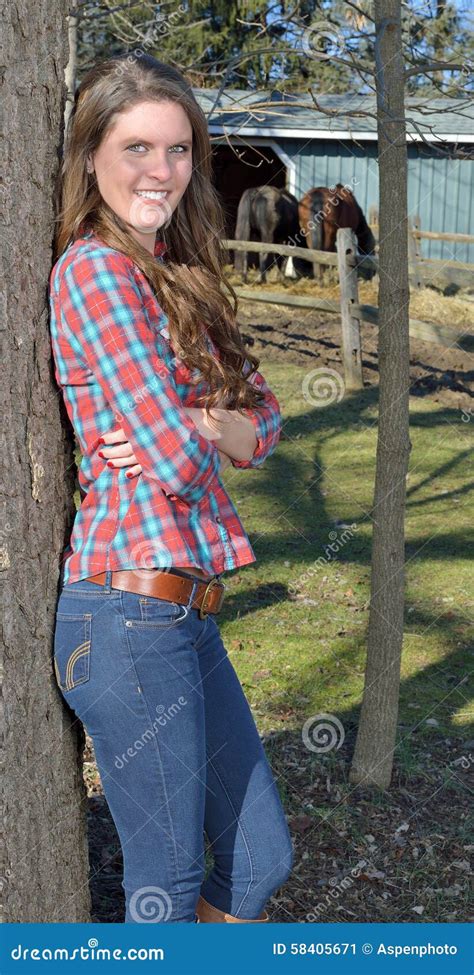 Pretty Country Girls With Brown Hair