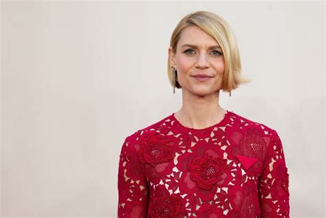 Claire Danes Digs Into Mystic Mystery In ‘the Essex Serpent Metro Us