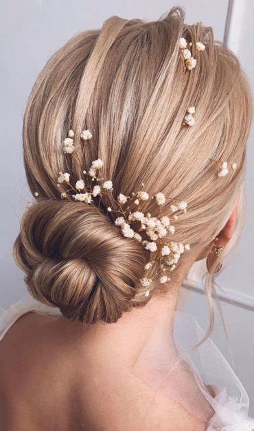 Trendiest Updos For Medium Length Hair To Inspire New Looks Twisted Updo