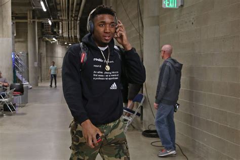 Mitchell, who scored 36 points, grabbed seven rebounds and dished out. Donovan Mitchell Net Worth, Age, Bio, Wiki, Wife, Family ...