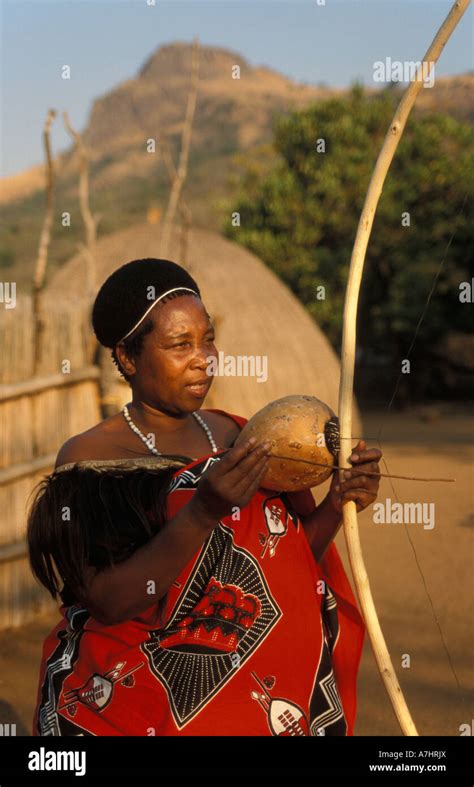 Mantenga Cultural Village Banque De Photographies Et Dimages à Haute