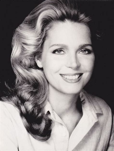 Queen Noor Al Hussein The Beautiful Royal Bride Of Jordans King Hussein Pictured Here In