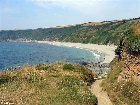 Naturists Threaten Clothed Sunbathers Cornish Beach Daily Mail Online