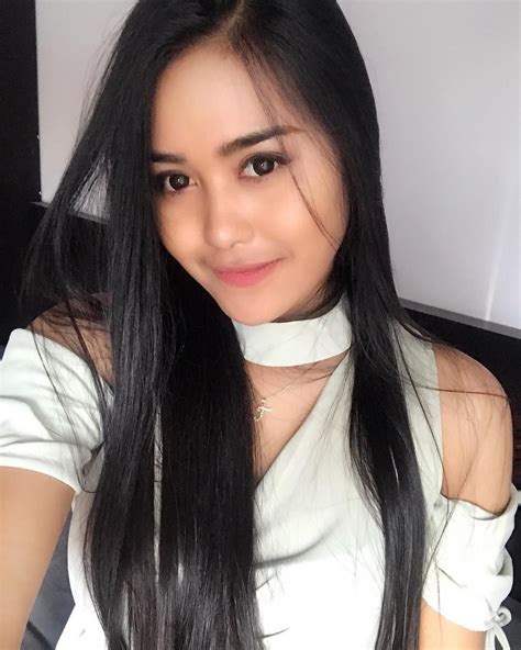 Ayu Sintya Dewiさんはinstagramを利用しています「😇」 Produk Kecantikan Wanita
