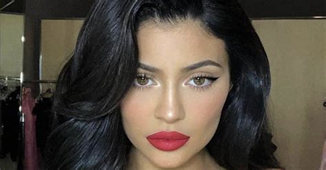 Kylie Jenner Strips Completely Nude To Promote Birthday Makeup Line