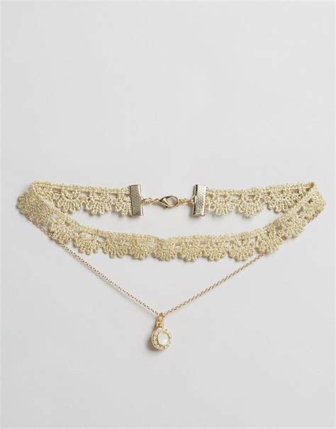 Ariana grande lost a $169,000 diamond necklace at the billboard awards. Lipsy | Lipsy Ariana Grande Lace Multirow Choker Necklace ...