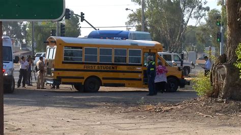 Fresno Fax Bus And School Bus Crash Causing Minor Injuries Abc30 Fresno