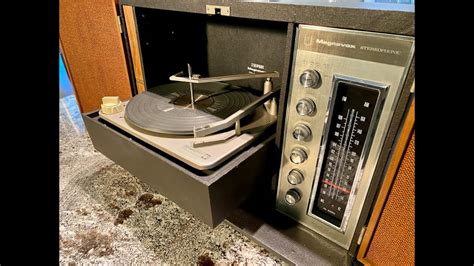 1967 Magnavox Portabletabletop Record Player With Amfm Radio Model