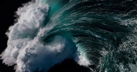 Incredible Photos Show The Beauty And Power Of Waves