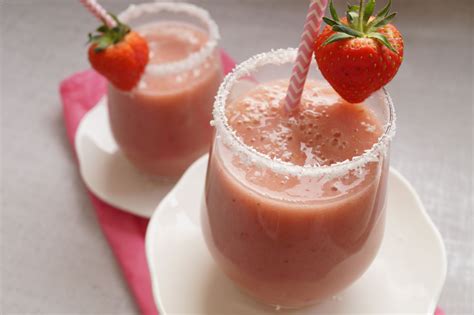 Strawberry And Coconut Smoothie Miam Miam And Yum