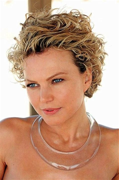 Fresh Short Hairstyles For Thin Curly Hair Over Trend This Years