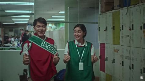 Review Carlo Aquino And Charlie Dizon Highlight The Struggles Of Blue Collar Love In Third