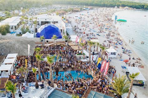 Jul 26, 2021 · alle partytermine, festivals und events die 2016 am zrce beach bzw. Papaya Club