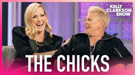 Kelly Clarkson The Chicks Bond Over Divorce Talk Female Friendship