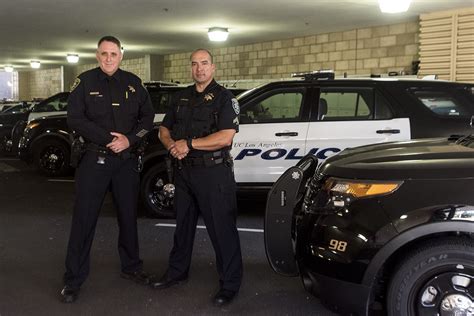 Two Ucpd Officers Use Experiences As Combat Medic Father To Help Baby