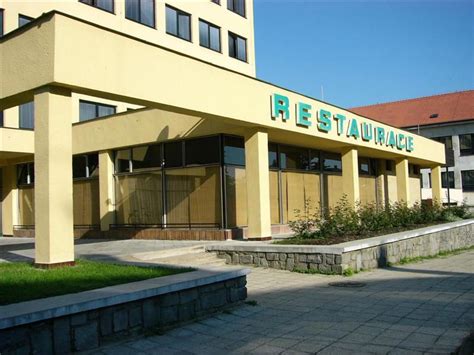 Vemte v úvahu tady tu výhodnou nabídku realitních lahůdek. RESTAURACE BÍLÝ DŮM V MORAVSKÝCH BUDĚJOVICÍCH - vysocina.eu