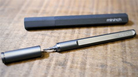 The Tool Pen Mini Cleverly Puts 21 Precision Bits In Your Pocket