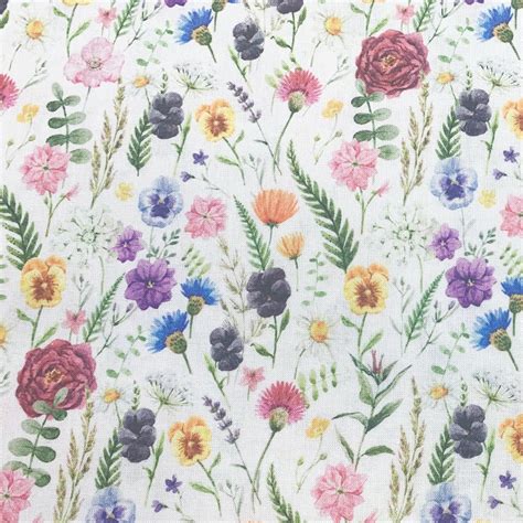 Floral Fabric ~ 100 Cotton Craft Fabric ~ Floral Print ~beautiful Gar