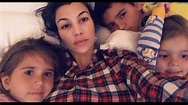Kourtney Kardashian se aventó de un enorme tobogán al lado de sus hijos ...