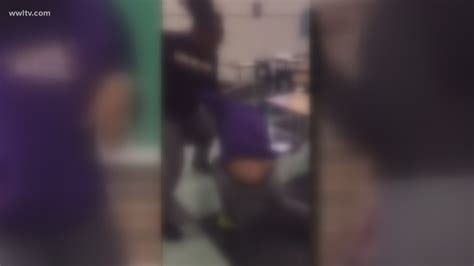Mother Sues School Leaders Says They Didn T Do Enough To Protect Daughter From Bullies Wwltv Com