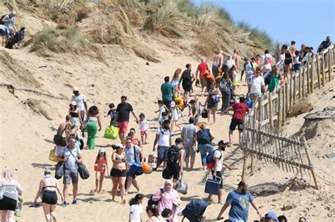 Car park at beach popular with Lancashire tourists closes after weekend