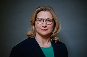 Anke Rehlinger Ministerpräsidentin des Saarlandes Grußwort 20 Jahre ...