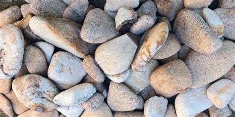 How To Landscape Using Garden Pebbles