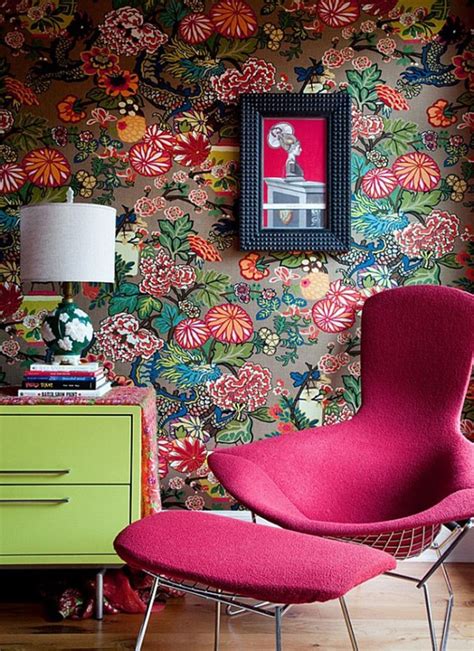 20 Beautiful Examples Of What Happens When You Utilize Floral Wallpaper
