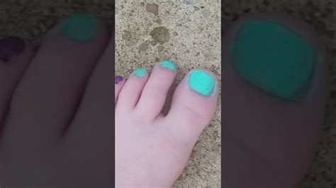 Painting My Toe Nails Part One Youtube