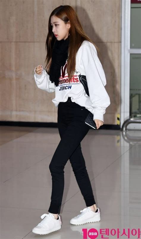 8 Best Female Idol Airport Fashion Outfits Of March 2018 Fashion Idol Kpop Fashion Outfits