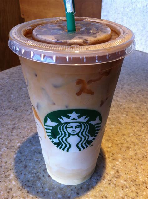 √ Vanilla Latte Starbucks Review