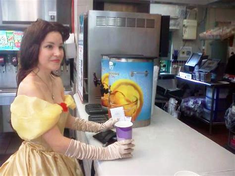 Taco Belle Is A Fast Food Loving Dress Wearing Goddess The Daily Dot