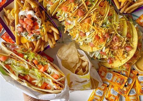 Taco bell valmistaa taconsa, burritonsa ja muut tunnetut tuotteensa aina tilauksesta ja asiakkaan toiveen mukaisesti, ja. Makanan Segera Terkenal Amerika Syarikat, Taco Bell Bakal ...