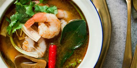 8 Healthy Thai Food Picks That Registered Dietitians Love | SELF